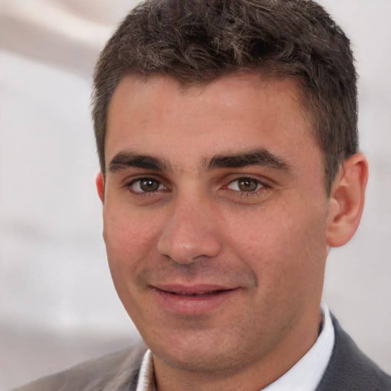 Middle aged man with brown hair